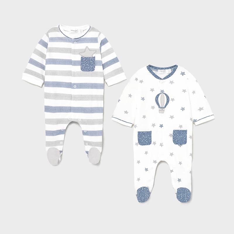Set 2 pijamas largos recién nacido Mayoral. Destacan los detalles de animales, como jirafas, osos, conejos, tucanes, cebra, leones, etc